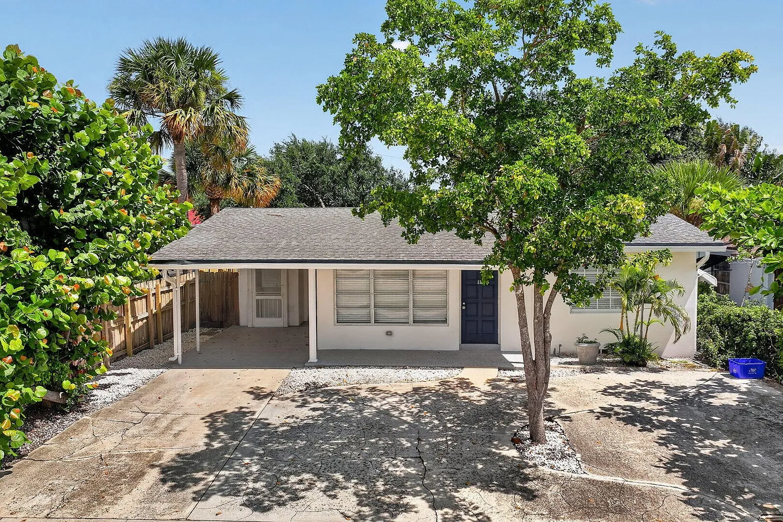 3 bed, 1268 sqft, $3,100 — Photo 2