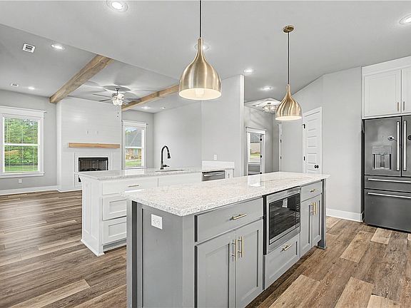 5th image of 369 Waterfall Ln