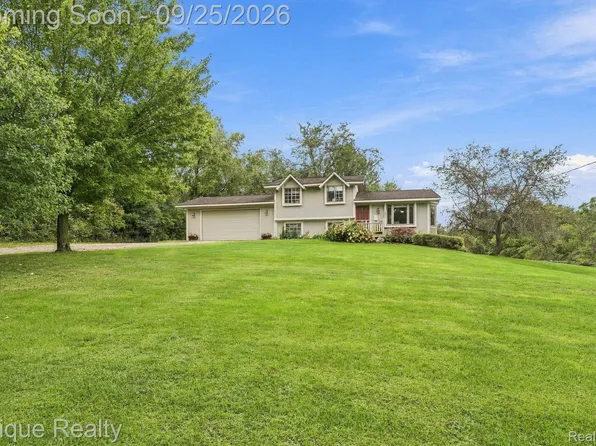 4585 Shifman Rd, Goodrich, MI 48438