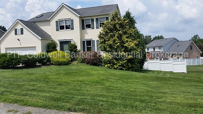 1st image of 113 Kilarney Dr