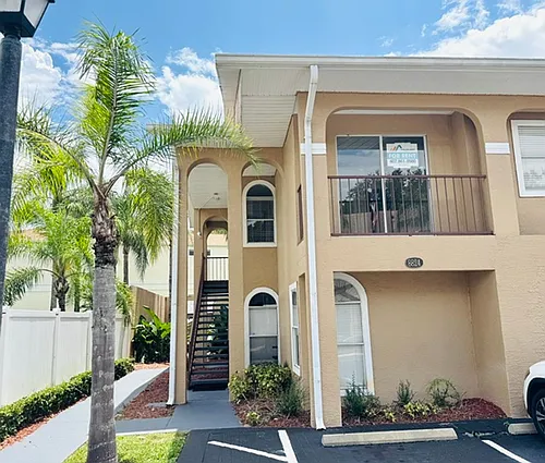 8824 Coral Palms Ct #B Photo 1 8824 Coral Palms Ct #B Photo 1