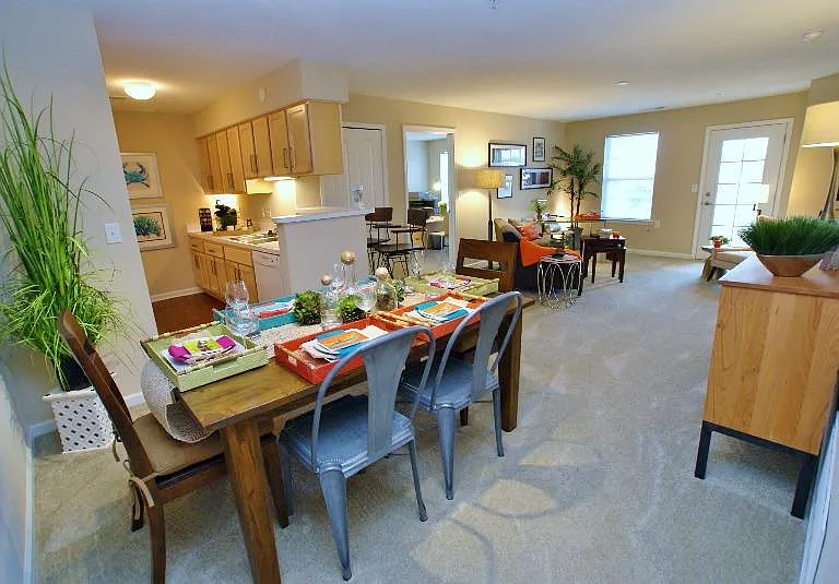 350 Covenant Blvd — Photo 1