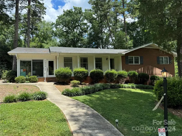 1326 Wiltshire Pl, Salisbury, NC 28144