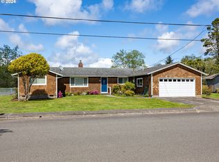 185 NW 1st St, Warrenton, OR