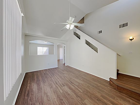 2nd image of 3604 Chateau Meadow St