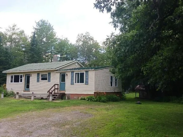 413 Lucy Knowles Road, Farmington, ME 04938