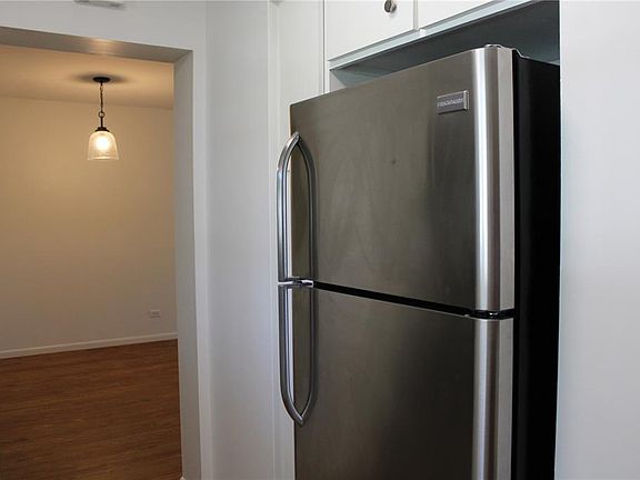 4th image of 3900 Roxane Blvd APT 10B