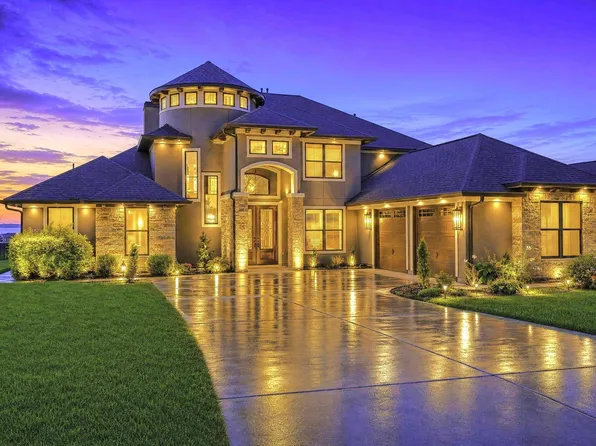 127 Bridgewater, Onalaska, TX 77360