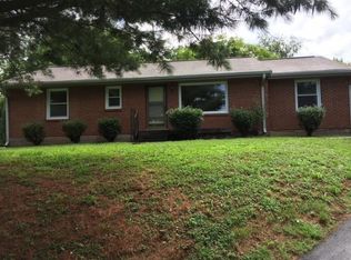 243 Wilowen Dr, Nashville, TN 37210
