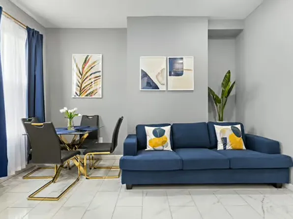 19 Undisclosed image 2 of 10