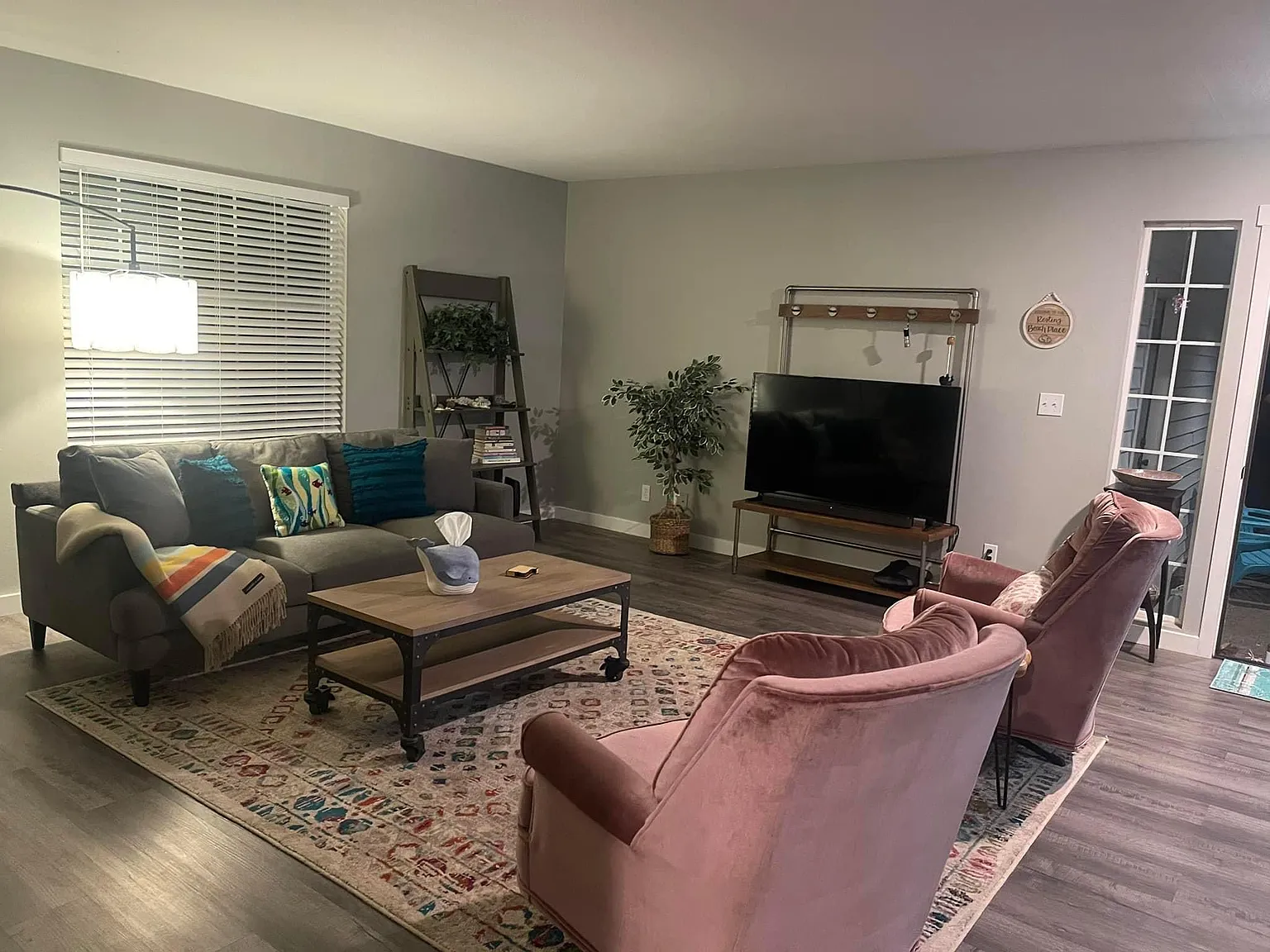 485 SE Jetty Ave — Photo 4