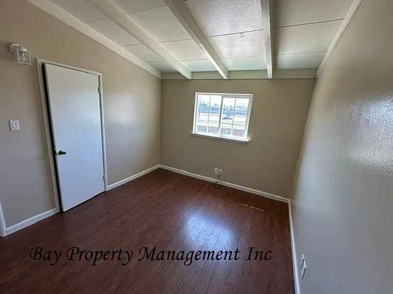 1243 Summit Dr — Photo 6