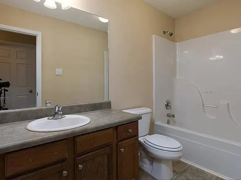8680 Hamilton Bridges Dr S — Photo 12