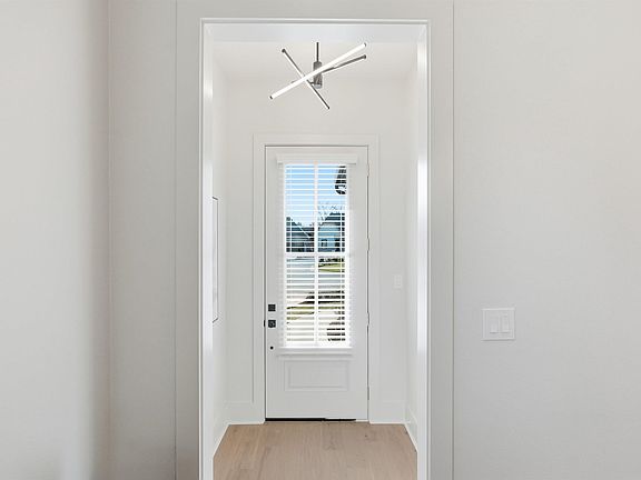 3rd image of 107 Mergeron Ct