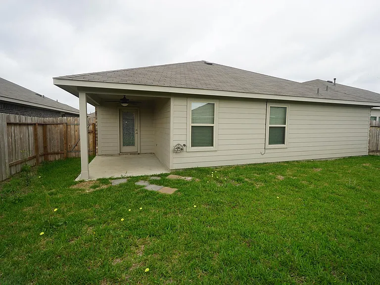 5430 Tindarey Bluff Trl — Photo 15