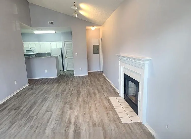 4417 Fair Stone Dr #303 — Photo 2