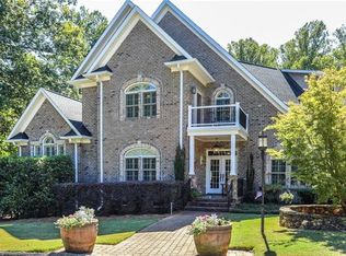 906 Holly Bush Rd, Easley, SC 29640