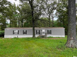 601 E Jeff Rd, Centralia, IL 62801