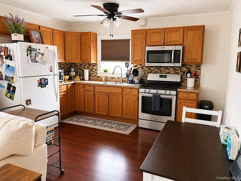 122 Radcliffe Rd #UPPER — Photo 2