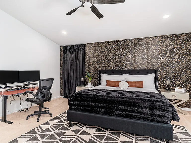 5139 E Fellars Dr — Photo 17