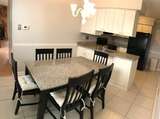 10218 Murty Ln, Philadelphia, PA 19116