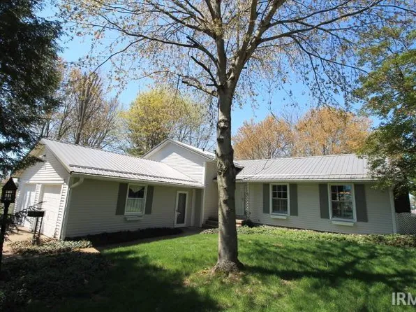 202 Foster Dr, Attica, IN 47918