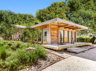 272 Old Stone Hwy, East Hampton, NY 11937
