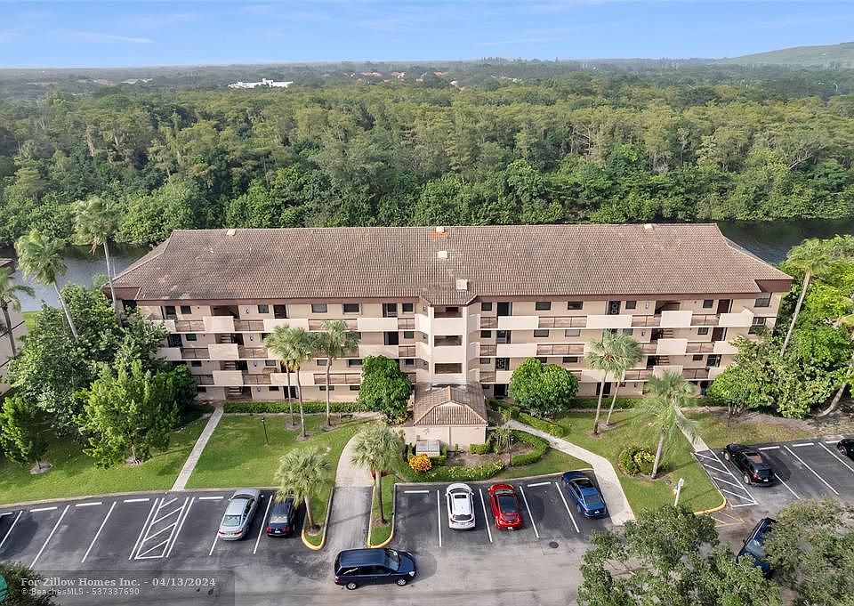 Applewood Village Condominiums 2660 Carambola Cir N Pompano Beach FL