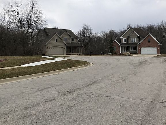 5th image of 1261 Holly Ct