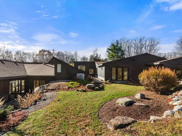 3936 Holden Dr, Ann Arbor, MI 48103