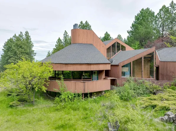2430 Blaine Rd, Moscow, ID 83843