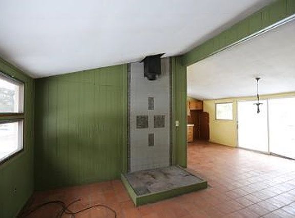 5th image of 11 Norman Dr