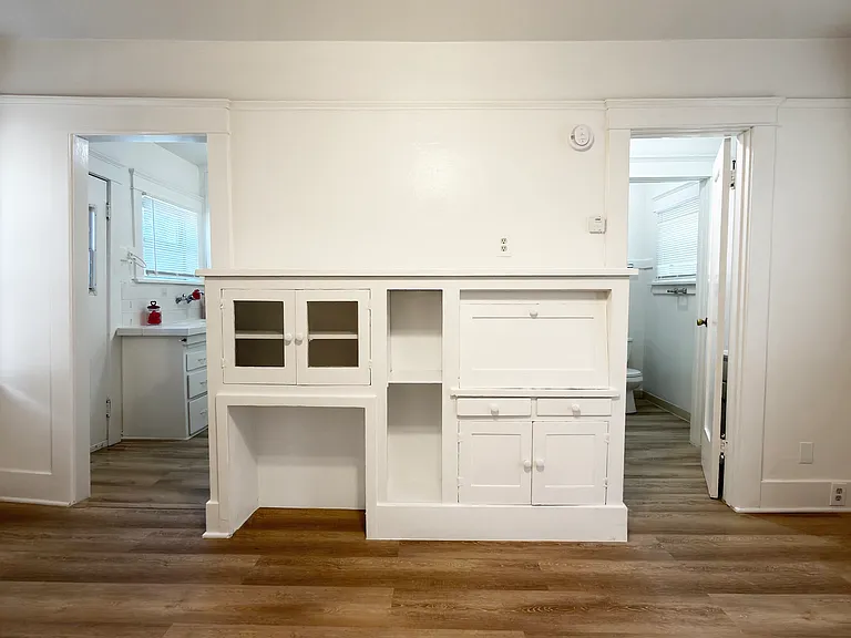 1360 Euclid Ave #8 — Photo 8