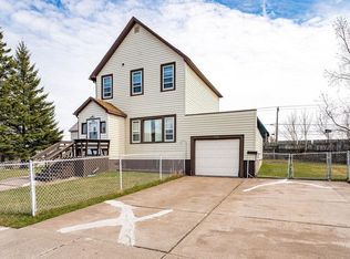 2406 W 1st St, Duluth, MN 55806