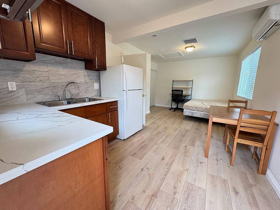 1st image of 5639 Heleo Ave #B