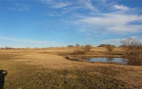 2nd image of 3364 County Road 613