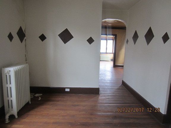 4th image of 1221 Crosby St