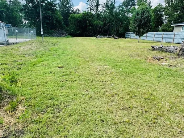 12806 Flagstaff Ln, Houston, TX 77049