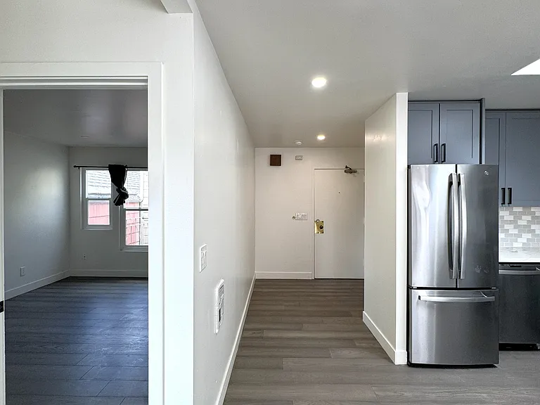 105 Sickles Ave #4 — Photo 9
