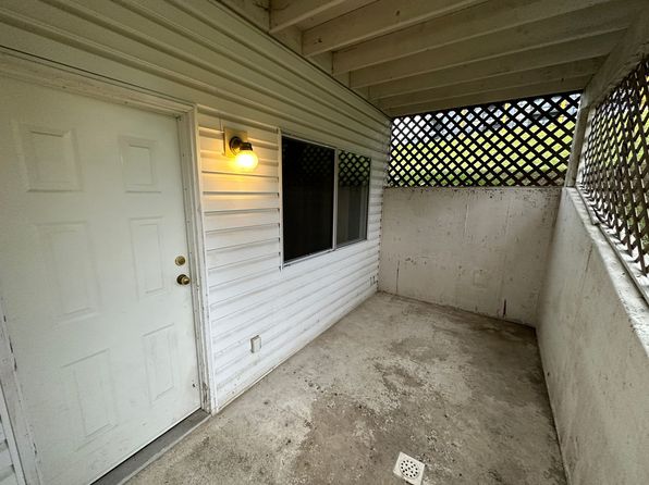 2 bedroom rental in Abbotsford — photo 11