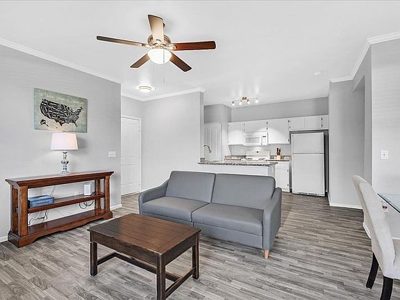 5th image of 2900 Sunridge Heights Pkwy APT 1624