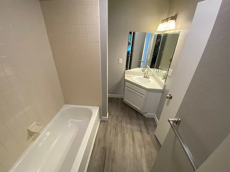 8393 W 90th Pl — Photo 10