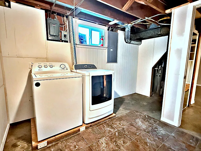 8048 SE Ellis St — Photo 36