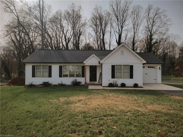 2512 Caudle St, Germanton, NC 27019