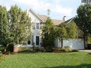 4877 Squire Dr, Northfield, OH 44067