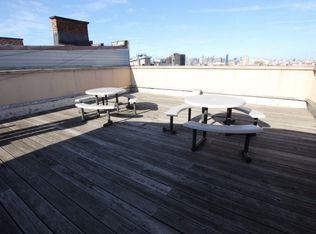 206 Meserole St #4C, Brooklyn, NY 11206