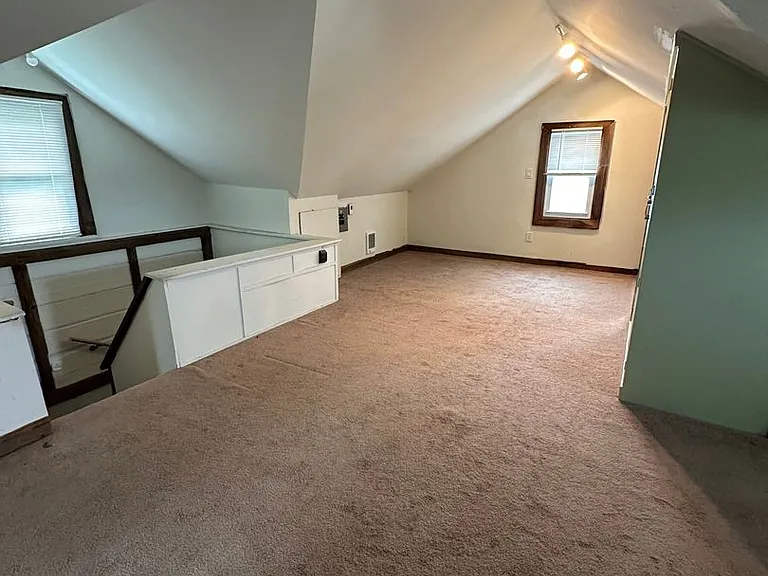 541 W Jersey Ave — Photo 26