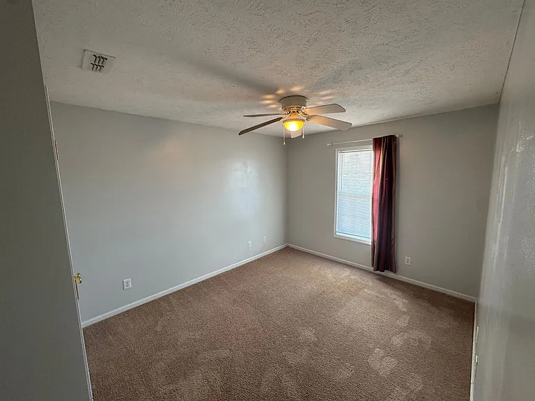 665 Americana Dr — Photo 12