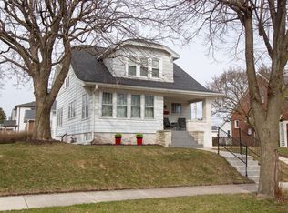 1924 S 10th St, Sheboygan, WI 53081