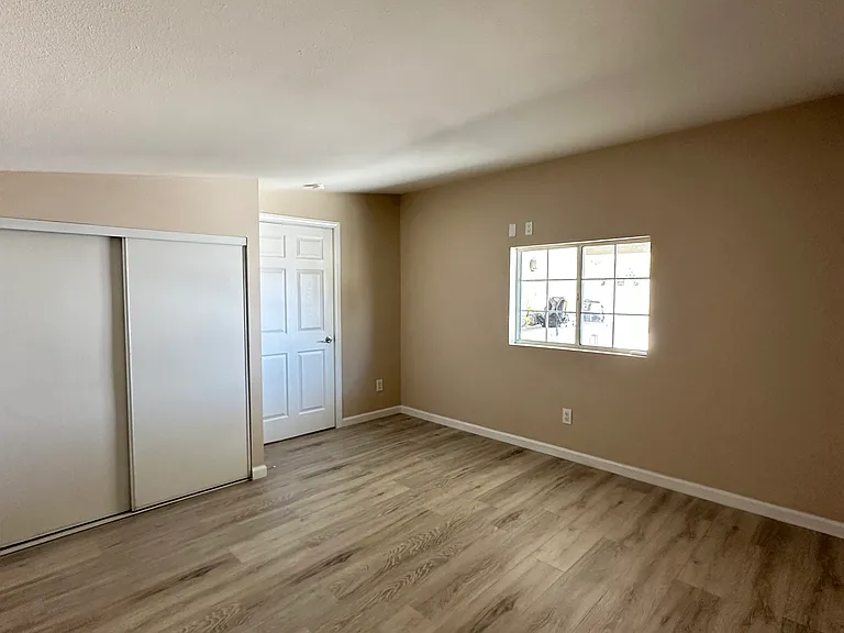 65911 Buena Vista Ave — Photo 10